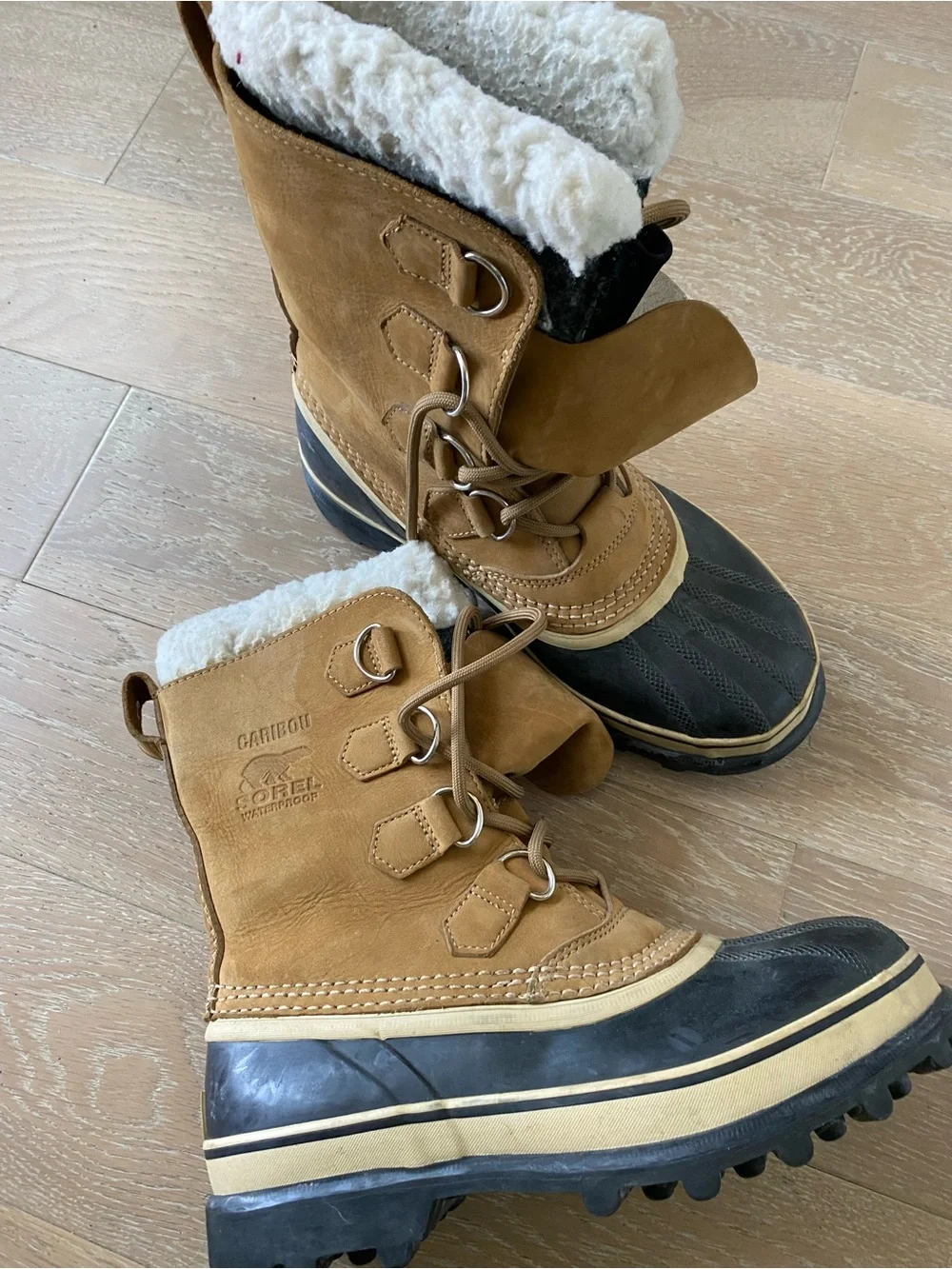 Sorel Caribou Waterproof Duck Boots Men’s 8 Tan Black Shearling Winter